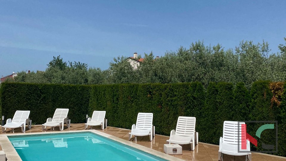 Istria, Fazana, beautiful and comfortable villa with pool, 400m from the sea