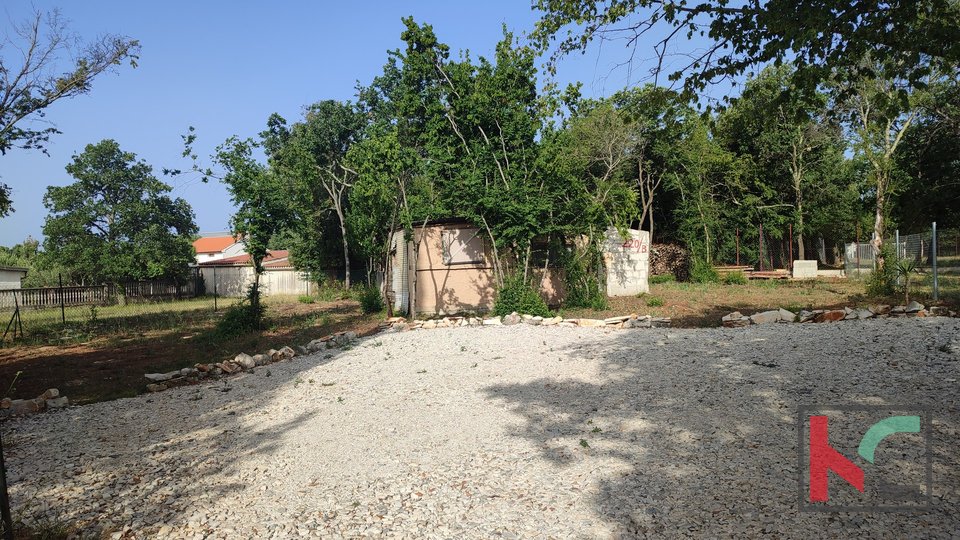 Istra, Fažana, poljoprivredno zemljište 584m2