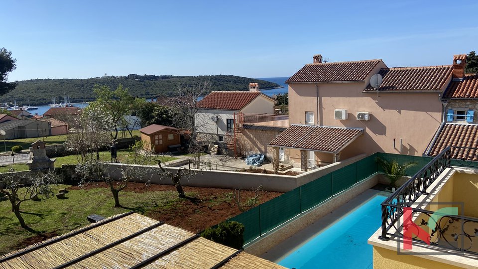 Istrien, Banjole, schöne Villa mit Pool, 300 m vom Strand entfernt