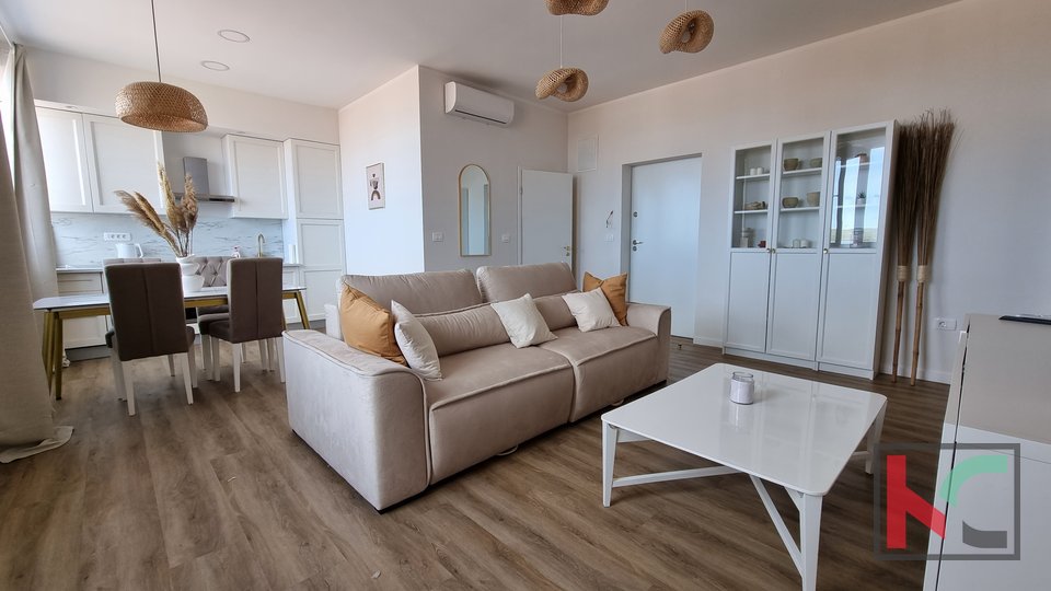 Pula, Center, apartment 55.21 m2 with two bedrooms and sea view