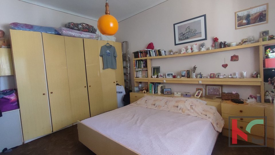 Istra, Pula, Veruda, stan sa 3spavaće sobe, nedaleko centra grada i uređenih plaža
