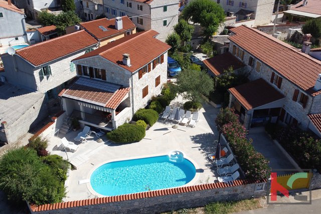 Istra, Kanfanar, atraktivne podeželske hiše za dopust, priložnost za investicijo