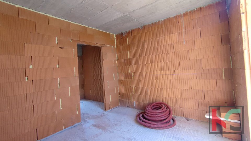 Istria, Pula, Veruda, apartment in a new building 500 m from the sea