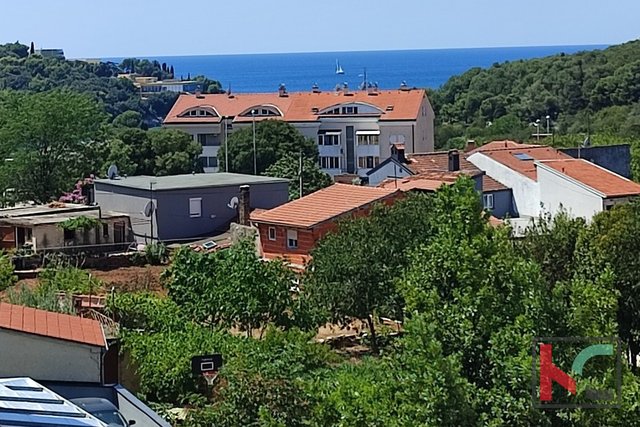 Istria, Pula, Veruda, penthouse in a new building 104.47 m2 with sea view, LIFT