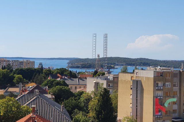 Pula, Vidikovac, stanovanje 30,94m2 z balkonom na odlični lokaciji