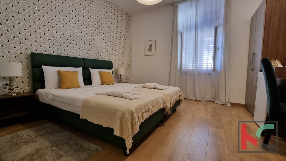 Pula, Center, attractive apartment with three accommodation units for rent
