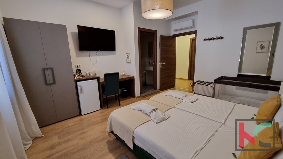 Pula, Zentrum, attraktive Wohnung mit drei Wohneinheiten zu vermieten