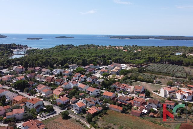 Istra - Fažana, atraktivno gradbeno zemljišče nedaleč od morja in plaž