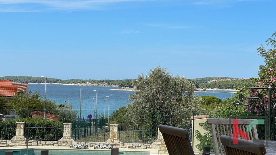 Istria, Medulin, luxurious two-story apartment 122.60 m2, sea view, swimming pool
