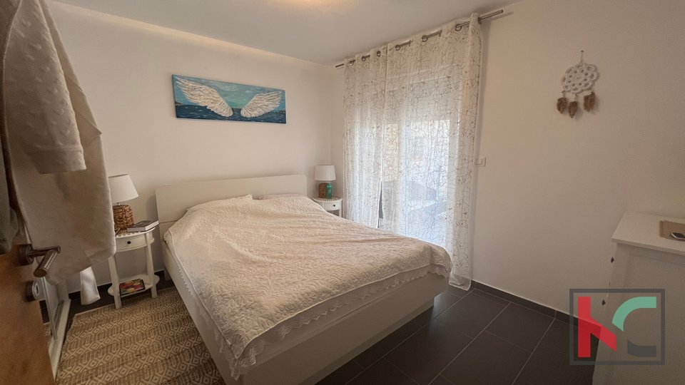 Istra, Medulin, luksuzan dvoetažni apartman 122,60 m2, pogled more, bazen