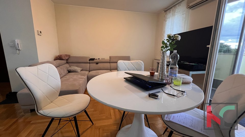 Pula, Monte Manjo, stan 60 m2 divan obiteljski trosobni stan u visokom prizemlju, EKSKLUZIVA