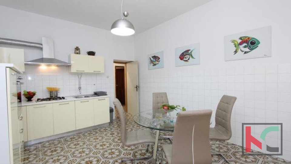 Rovigno, casa indipendente con tre unità abitative, buona opportunità di investimento, #vendita