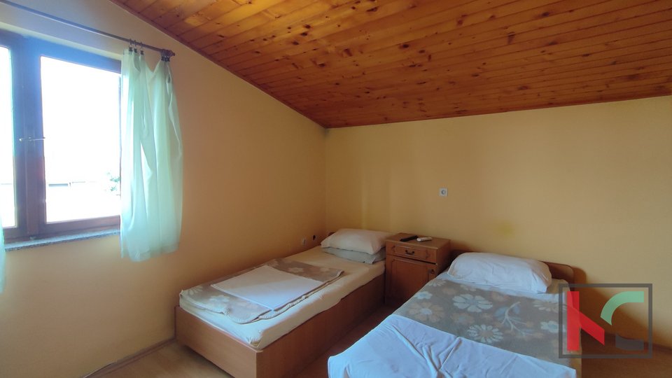 Istra, Pula, Valdebek, hiša 440m2 s 4 dodatnimi apartmaji, #prodaja