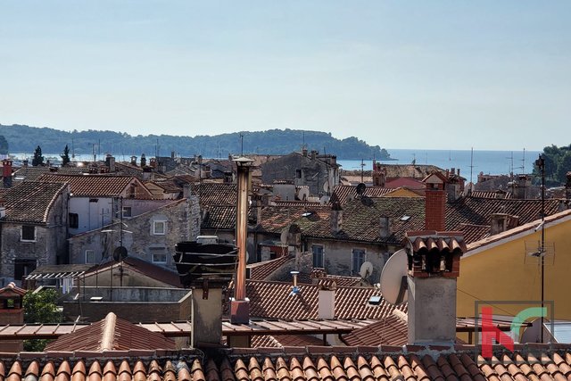 Rovinj, center, stanovanje v starem mestnem jedru, 103,85 m2 s pogledom na morje #prodaja