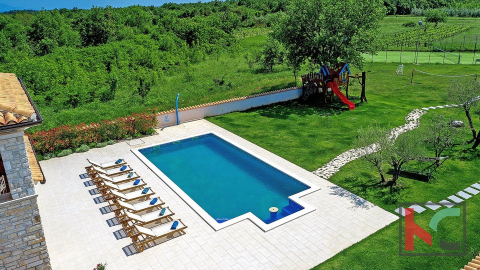 Istrien, Marčana, schönes Ferienhaus mit Tennisplatz und Swimmingpool, #verkaufen