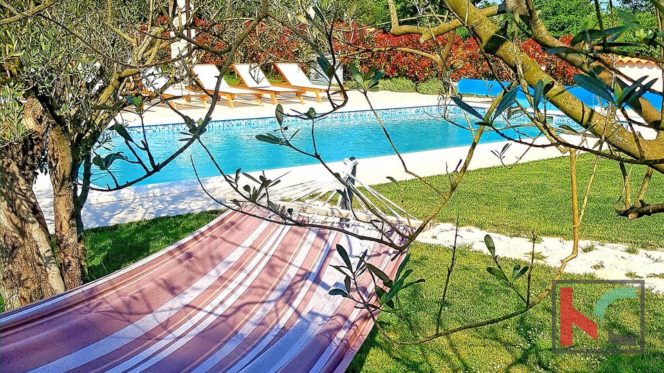 Истрия, Марчана, красивый дом для отдыха с теннисным кортом и бассейном, #продажа