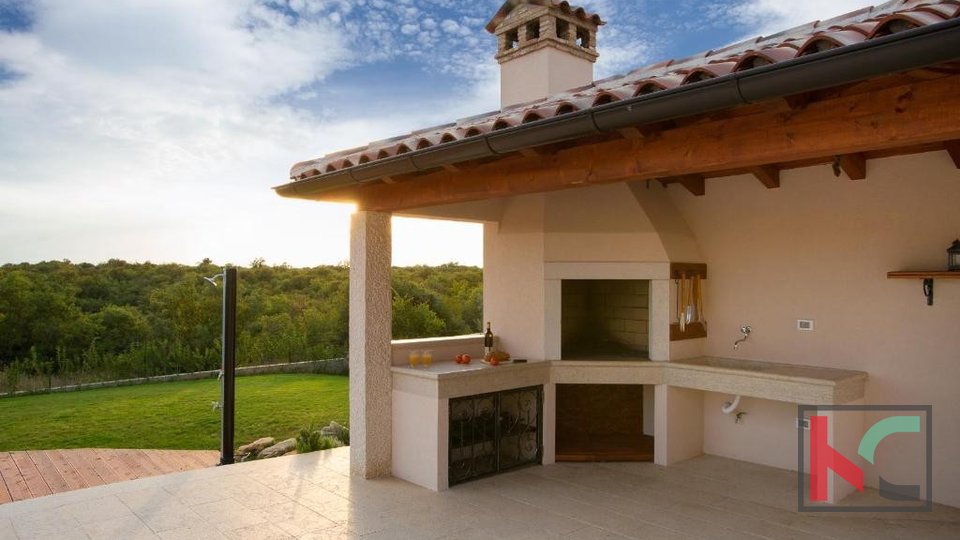 Istria, Valle, casa per vacanze con piscina su un ampio terreno di 1650m2, #vendita