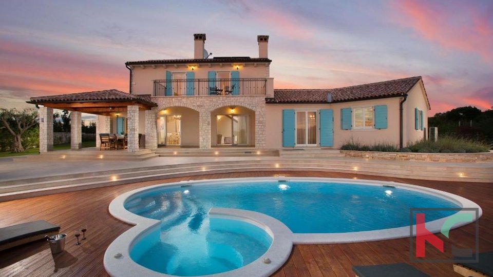 Istra, Bale, kuća za odmor s bazenom na prostranoj okućnici 1650m2, #prodaja