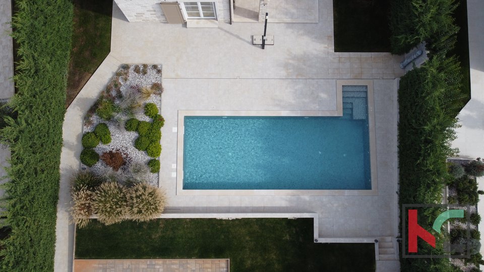 Istria, modern villa with pool near Poreč, #sale