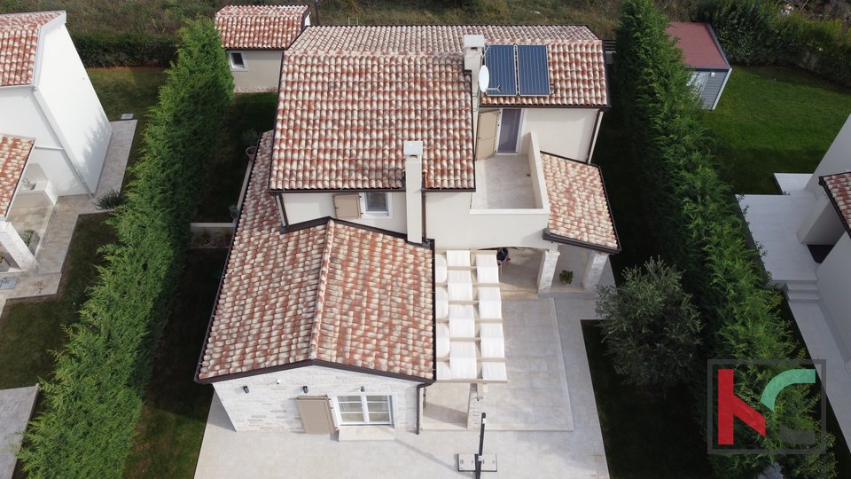 Istria, villa moderna con piscina vicino a Parenzo, #vendita