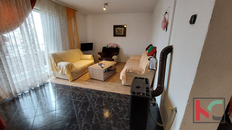 Istrien, Pula, Kaštanjer, komfortable Wohnung 63,62m2 in einem älteren Neubau, #verkaufen