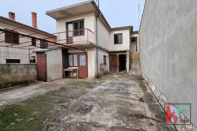 Pula, Veli Vrh, old Istrian house for renovation, #sale