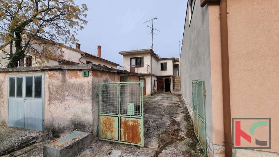 Pola, Veli Vrh, vecchia casa istriana da ristrutturare, #vendita