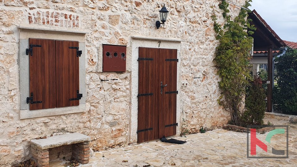 Banjole, popolnoma prenovljena kamnita hiša 142m2 in vrtom 1340m2, 100m od morja, #prodaja