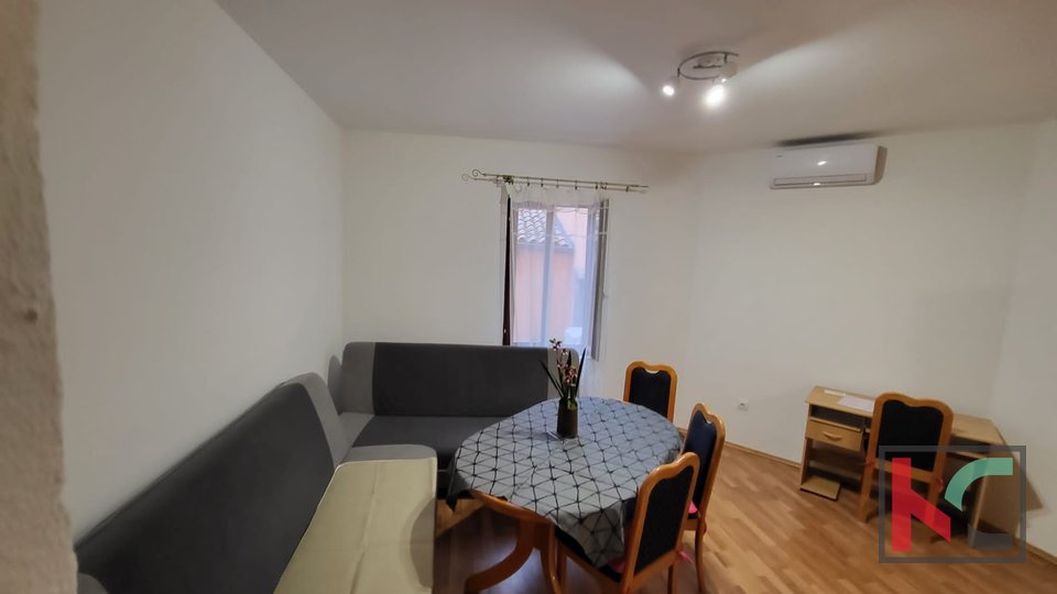 Istria, Rovinj, family three-room apartment with potential, strict center #sale