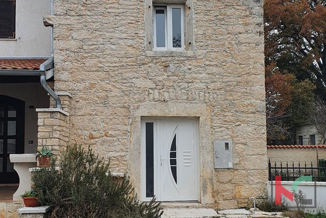 Istra, kamena kuća u okolici Rovinja, 120m2,  u visokoj roh-bau fazi sa pogledom na more, #prodaja