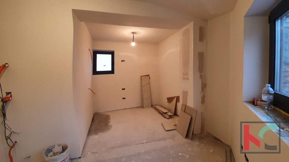 Rovinj, in der Nähe des Stadtzentrums, schöne komplett renovierte Luxus-Wohnung mit zwei Schlafzimmern mit Aussicht, #verkaufen