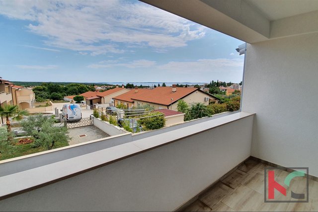 Istria, Peroj-Barbariga, Apartment 102.89 m2 with sea view