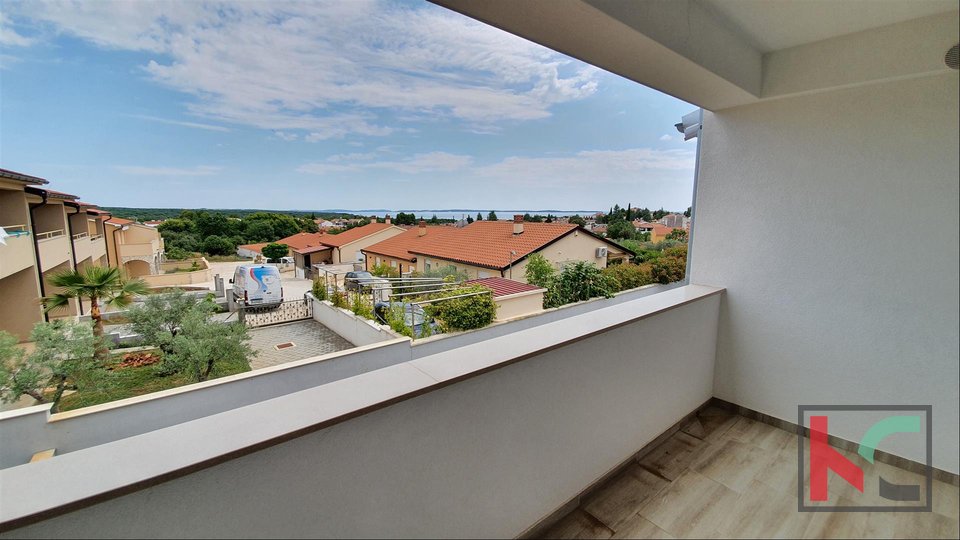 Istria, Peroj-Barbariga, Apartment 102.89 m2 with sea view