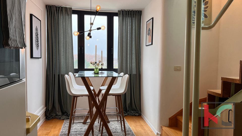Istra, Poreč, stanovanje 39,64 m2, stilsko dvonadstropno stanovanje z neprecenljivim pogledom na morje #prodaja