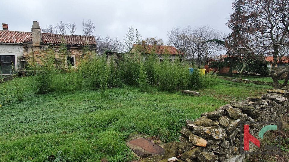 Хрбоки, старый каменный дом в Истрии с амбаром под ремонт, отличная возможность #продажа