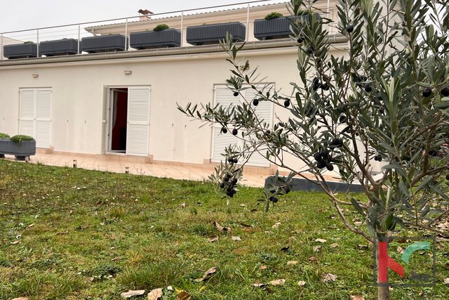 Istria, Poreč, detached house with landscaped garden in a great location, #sale