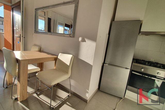Pula, Valdebek, lepo sončno enosobno stanovanje v novejši stavbi, 43,96 m2 #prodaja