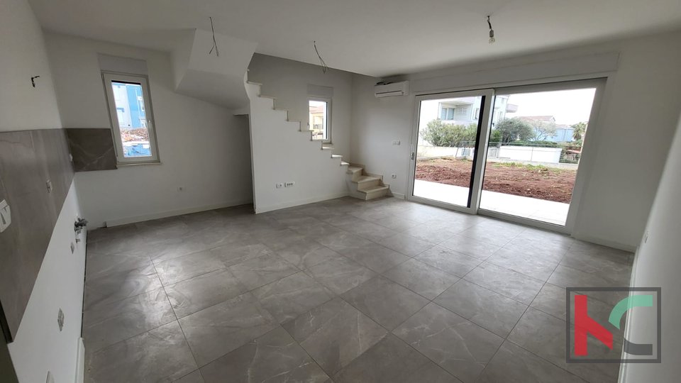 Istria - Premantura - Volme, apartment 75m2 in a luxurious new building with a sea view