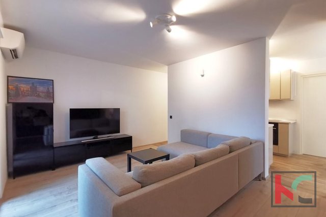 Pula, Vidikovac, wonderful renovated three-room apartment, first floor, elevator #sale