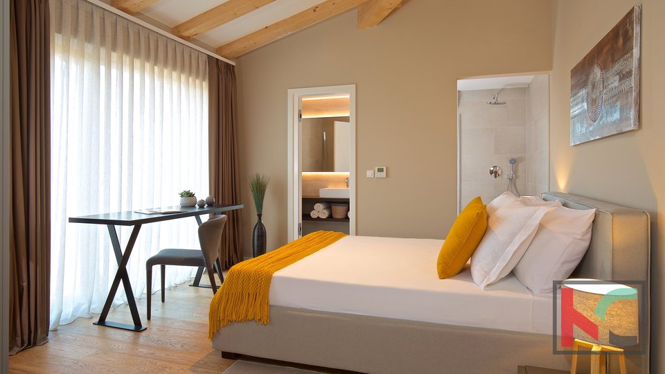 Istria, Brtonigla, luxury villa 324m2 with an idyllic view