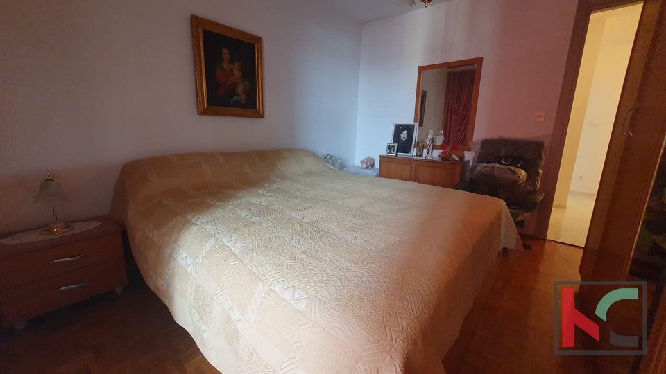 Pula, Stoja, partially renovated apartment of 76.25 m2, with two balconies #sale