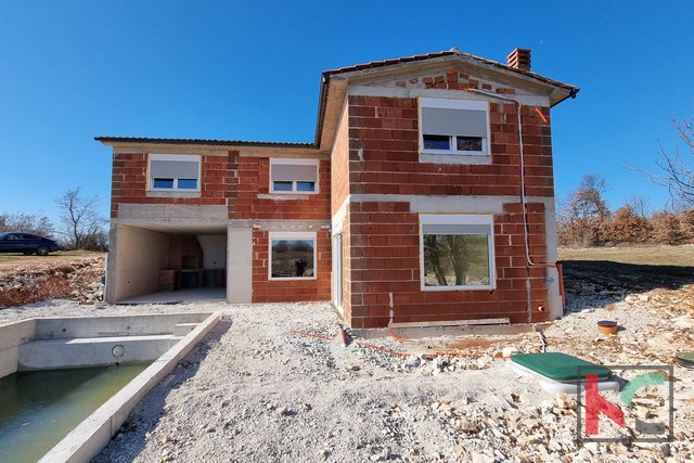 Istria, Svetvinčenat, house 237m2 in a new building with a swimming pool in a quiet location