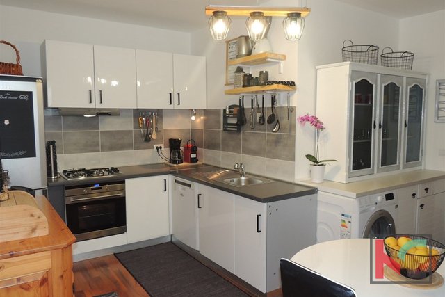 Istra, Pula, Valmade, stan 115m2, 4ss+db, okućnica 400m2, #prodaja