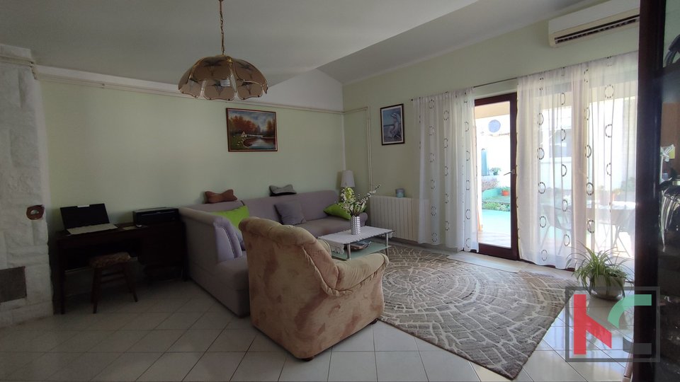 Istrien, Vidikovac, Haus mit Garten und zusätzlicher Wohnung, gewünschter Standort #verkaufen
