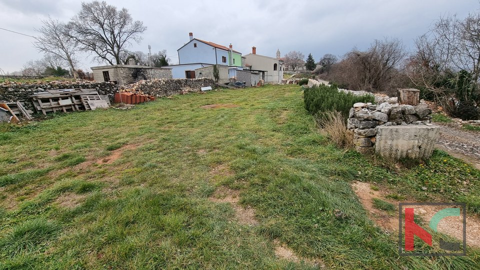 Istra, Marčana, kuća 124m2 sa lijepom okućnicom 721m2 , #prodaja