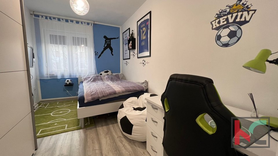 Pula, Stoja, trisobno družinsko stanovanje, 60 m2, popolnoma prenovljeno na idealni lokaciji #prodaja