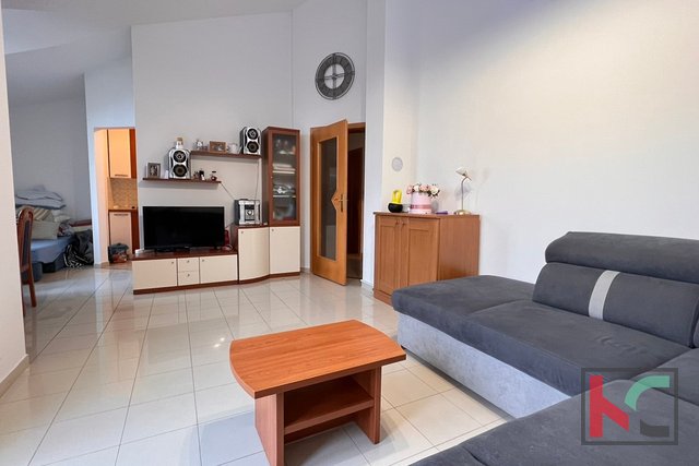Pula, Valsaline, two-story apartment in a new building in an ideal location