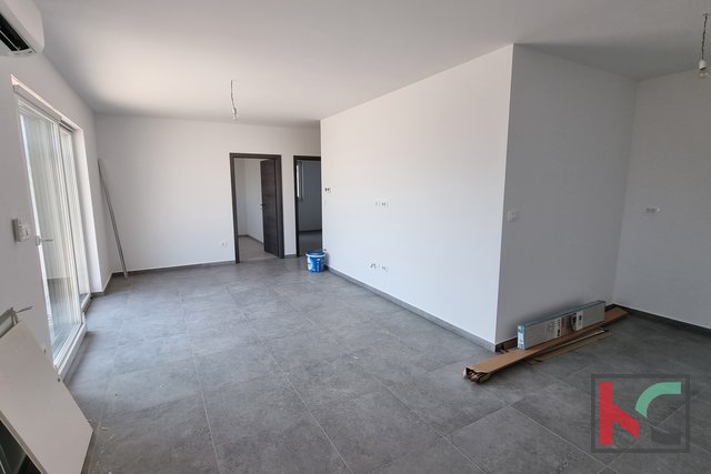 Pula, Gregovica, apartment 66m2 in a quality new building with 90m2 garden