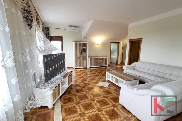 Istra, Premantura, apartman 184,81m2 na 100m od plaže, #prodaja