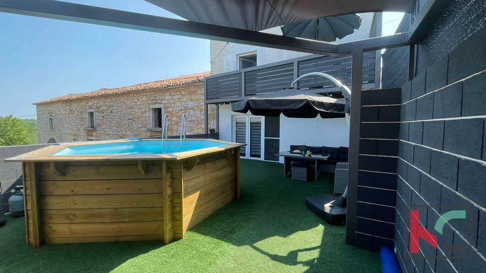 Istria, Vižinada, renovated stone house with yard, #sale
